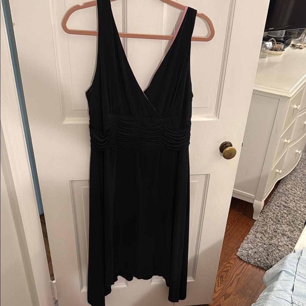 Black V-Neck Sleeveless Midi Sundress